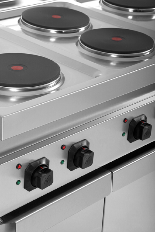 Elektroherd Ranges 700 E70C30-K 6 Kochplatten 2,6 kW Türen 400V