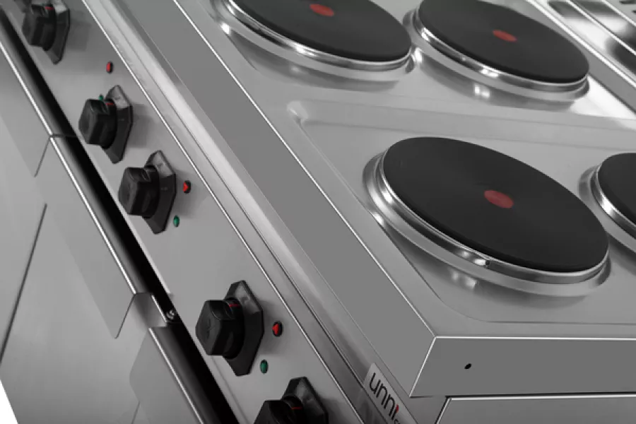 Elektroherd Ranges 700 6 Kochplatten 2,6 kW Türen 400V