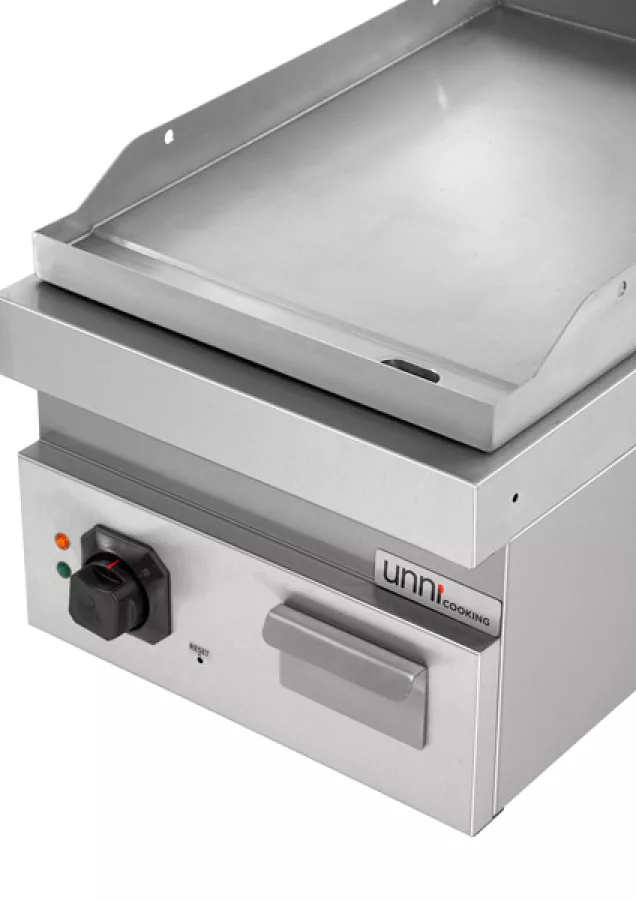 Elektro-Grillplatte E70GP10B+S glatt 4,5 kW Serie 700