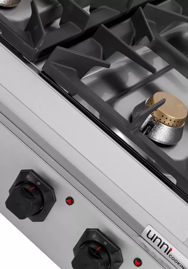 Gasherd – 44kW, 6 Brenner, Edelstahl, Gusseisenroste