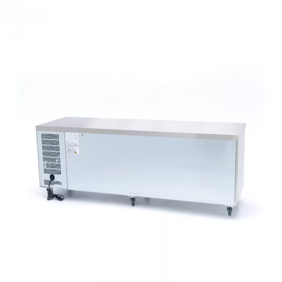 Gastro Kühltisch - 223 cm - 4 Türen