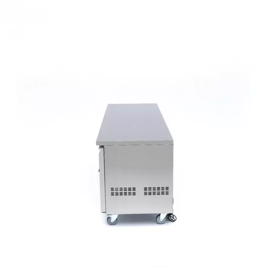 Gastro Kühltisch - 223 cm - 4 Tür