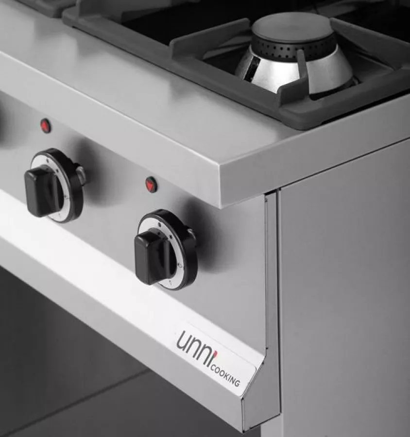 Gasherd OCK-4 mit 6,5 kW italienischen Brennern, Vertikalbrenner