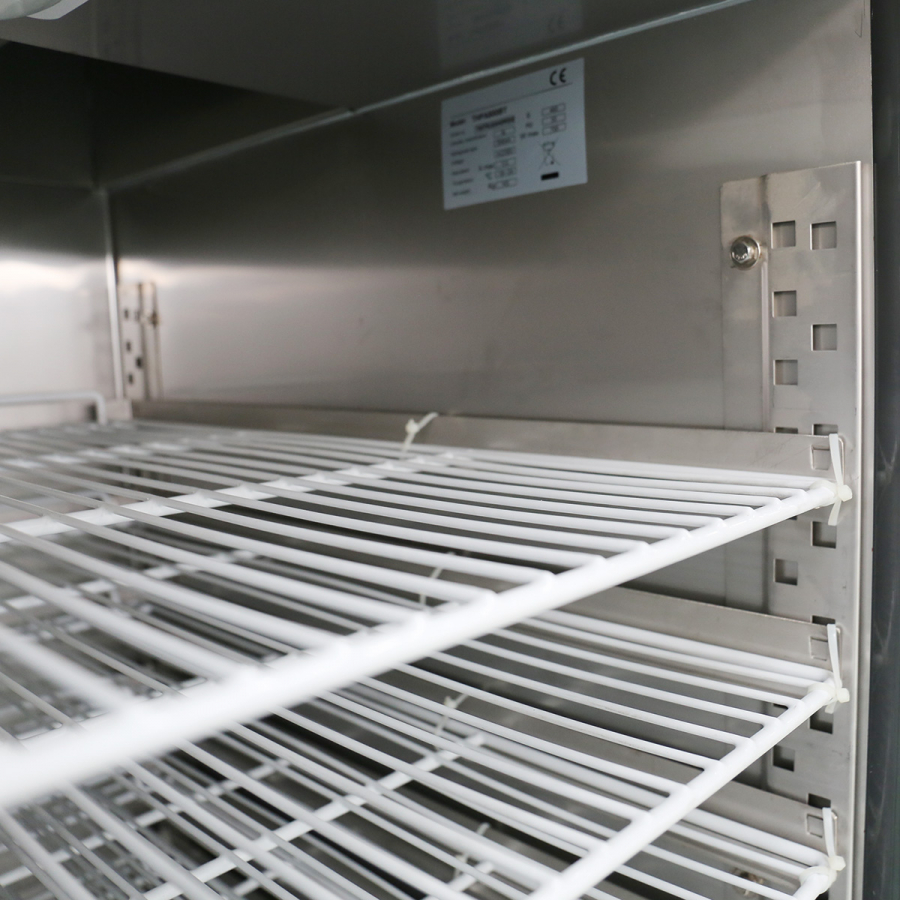 Edelstahlkühlschrank, Inhalt 733 Liter, Backnorm