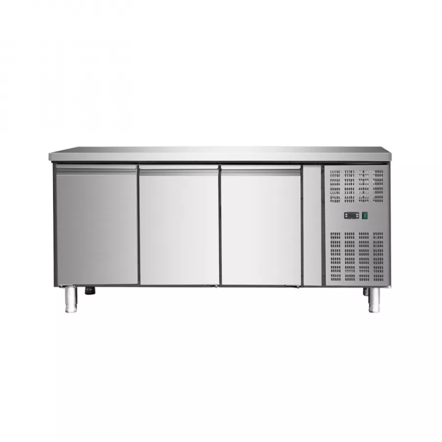 Umluft Tiefkühltisch 3 Türen ohne Aufkantung -18 bis -22°C - Gastrokühlmöbel für die Gastronomie Umluft Tiefkühltisch 3 Türen ohne Aufkantung -18 bis -22°C - Gastrokühlmöbel für die Gastronomie