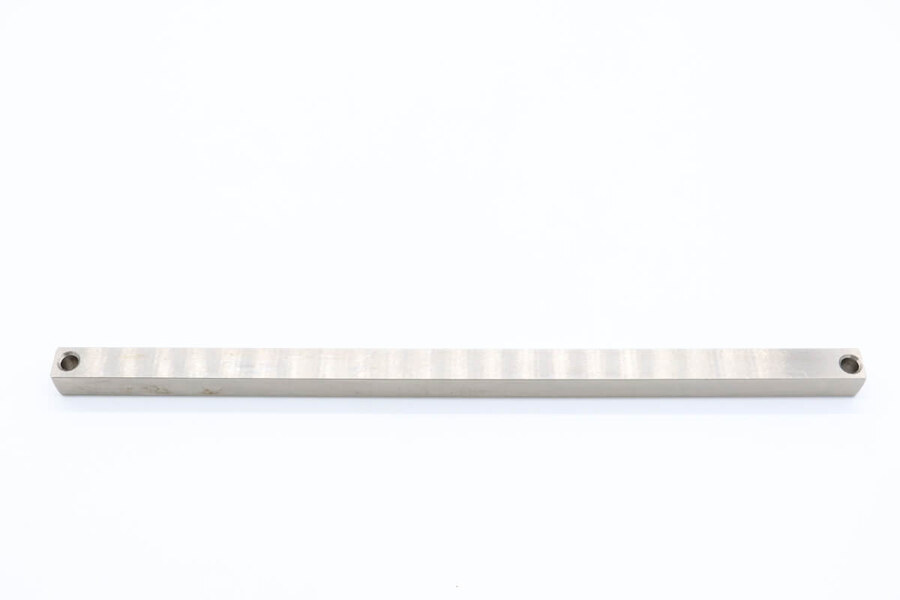 Maxima MS300 – Achse (Quadratisch) #46 · 09355302