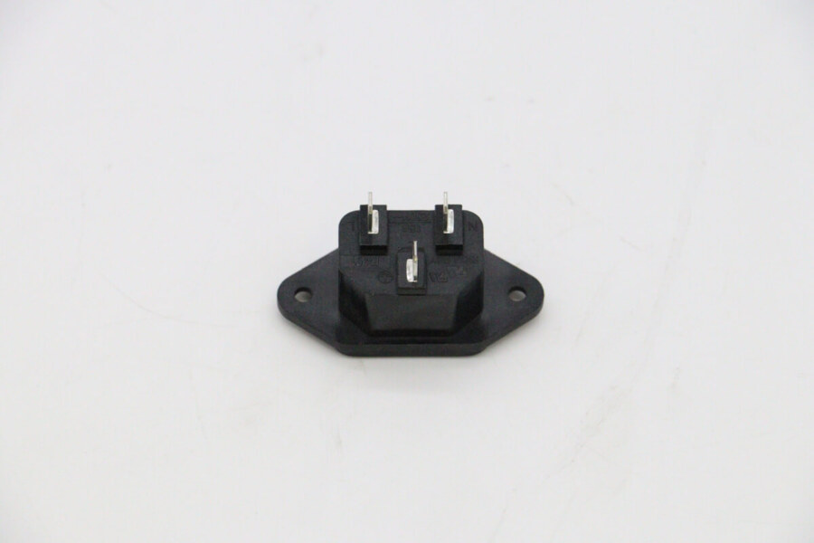 Maxima IEC C14 Buchse 10A 250V · 09302374