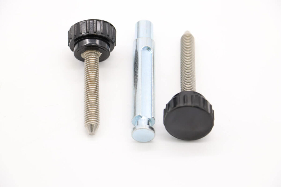 Maxima MS220/250/300 – Schraube Bolzen für Schärfer #19 09302138