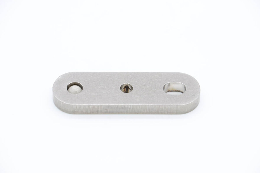 Maxima M700 – Aansluiting achter plaat 09399001