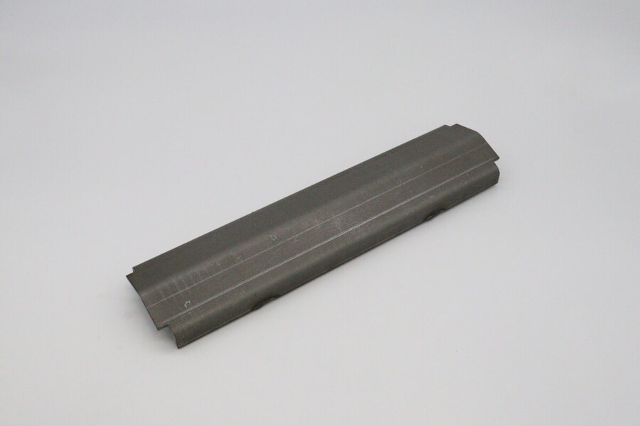Maxima M600 GRILL – Stahlteil für oberen Brenner 09392037
