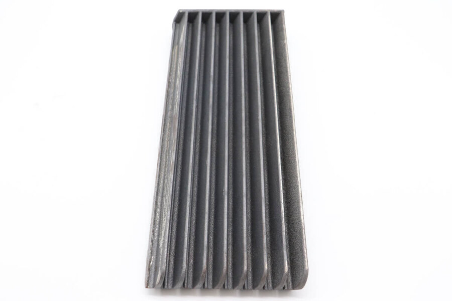 Maxima M600 CHARGRILL – Gusseisen Gitter 420X165x35 mm · 09392003