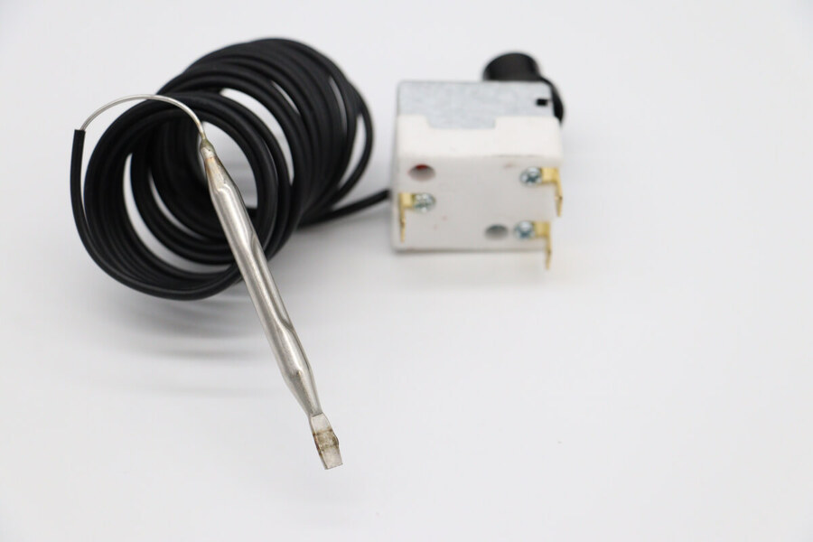Maxima DW – Thermostat 110 C 67878 + Halterung · 09240815