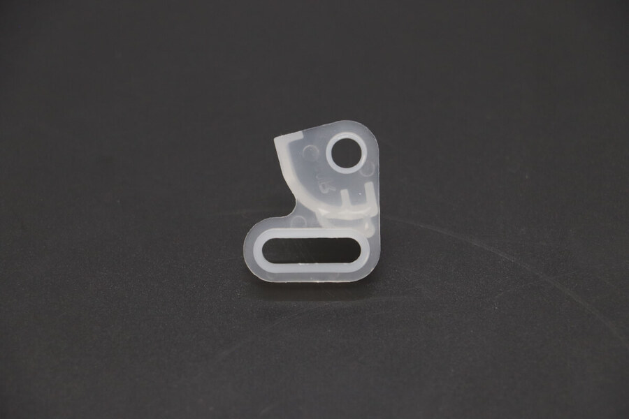 Maxima HD50 – Nylon Tür Scharnier (Links) · 09400668