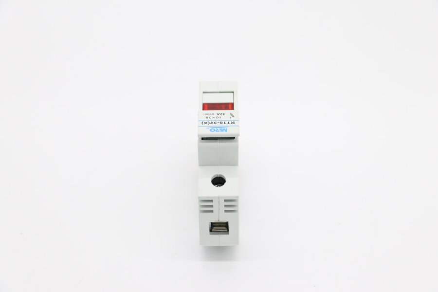 Maxima MPM80 – Fuse Including Halter (<2015) · 09300658