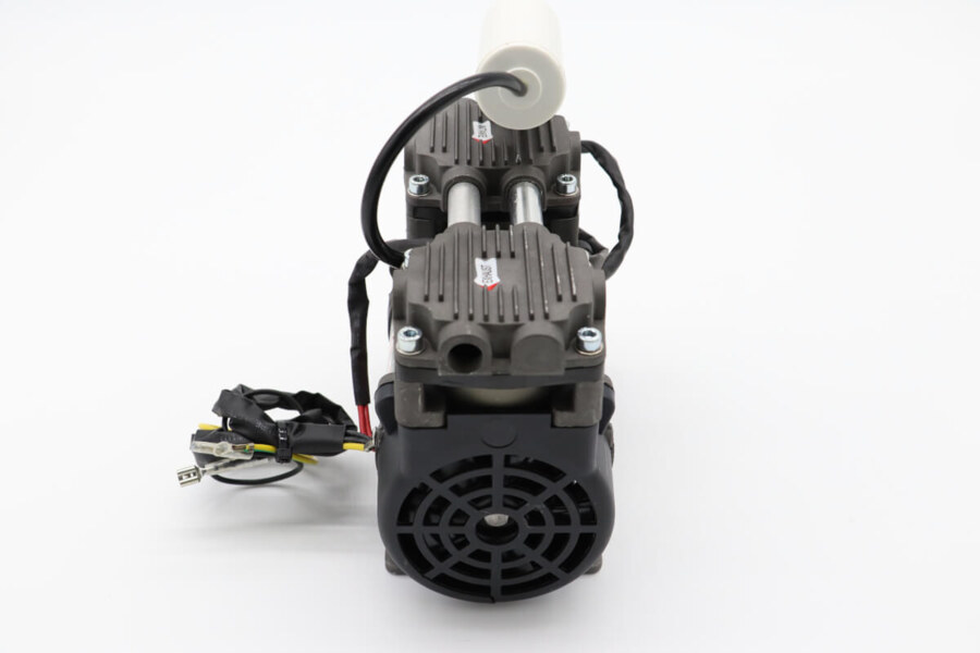 Maxima MVAC250 LIQUID – Pumpe (100Z) #25 09501325