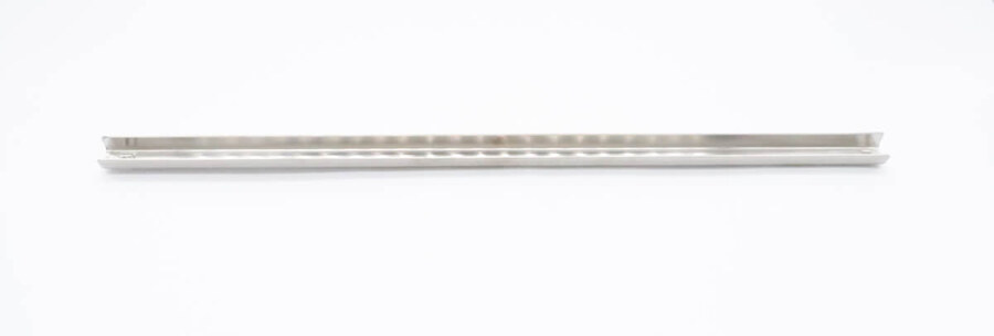 Maxima (F)R600/700/1200/1400 – Führung für Einlegeboden (Links) · 09401112