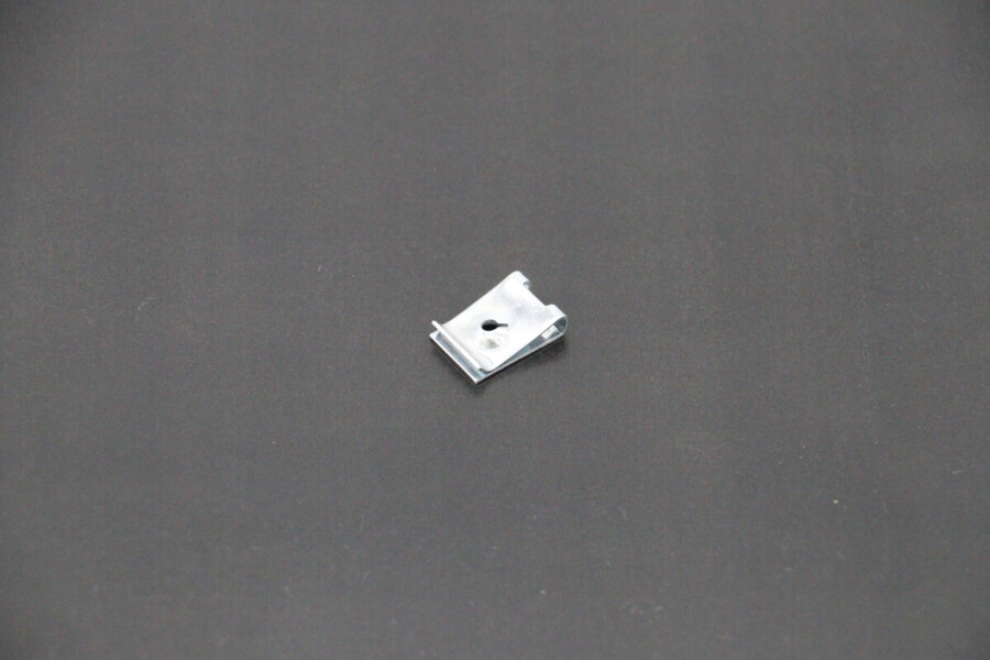 Maxima VNG350/VN500 – Mutter/Clip 3,5 mm 09200506