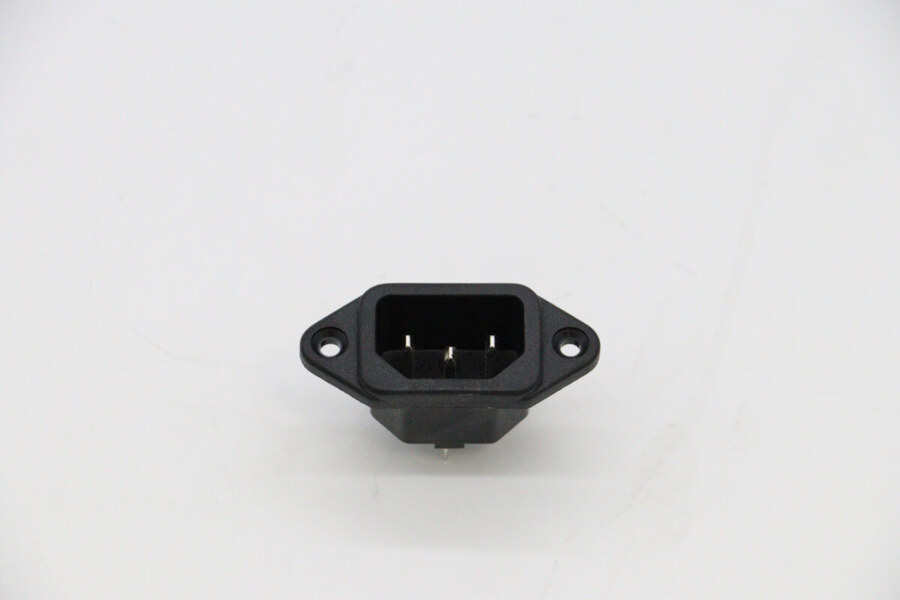 Maxima IEC C14 Buchse 10A 250V 09302374