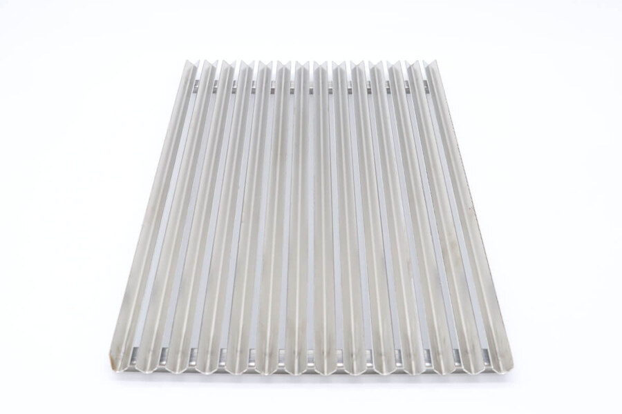 Maxima M700 LAVASTONE GRILL 40X70 – Heavy Duty Gitter (V-Form) 09399105
