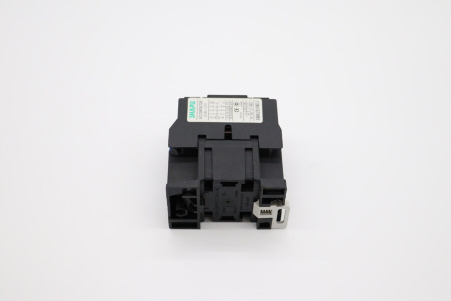 Maxima Epo1/2/3 contactor (Om) · 09303016