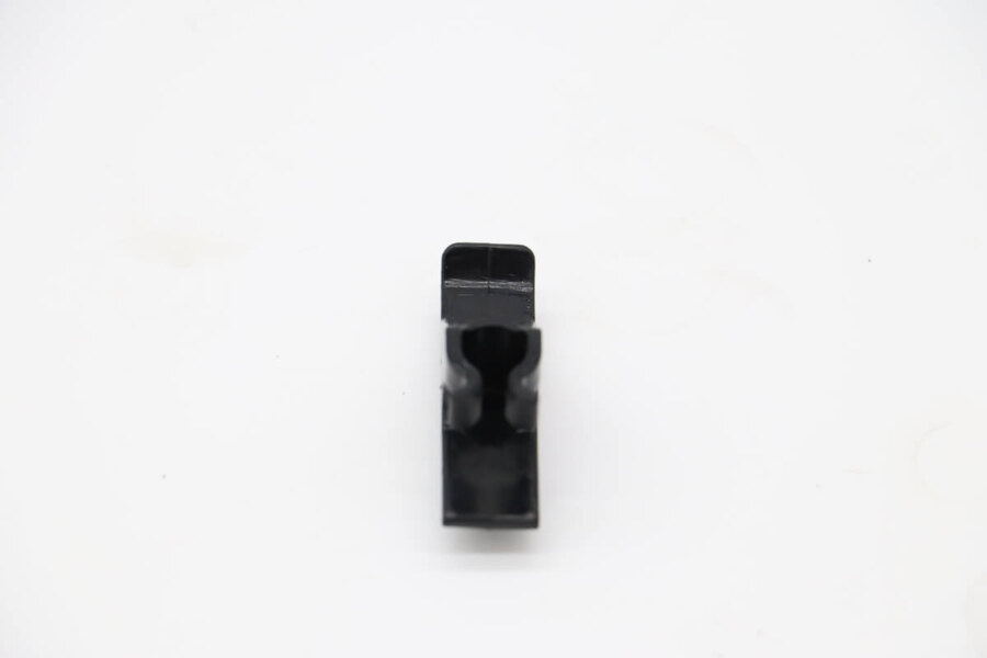 Maxima SC235 – Einlegeboden Clip (Schwarz) (Nm) · 09401321