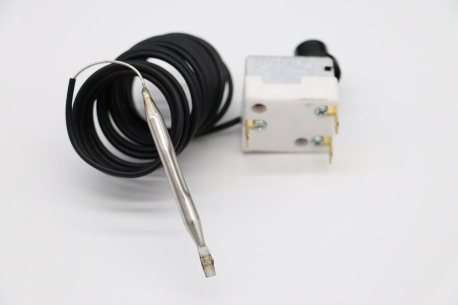Maxima DW – Thermostat 110 C 67878 + Halterung · 09240815