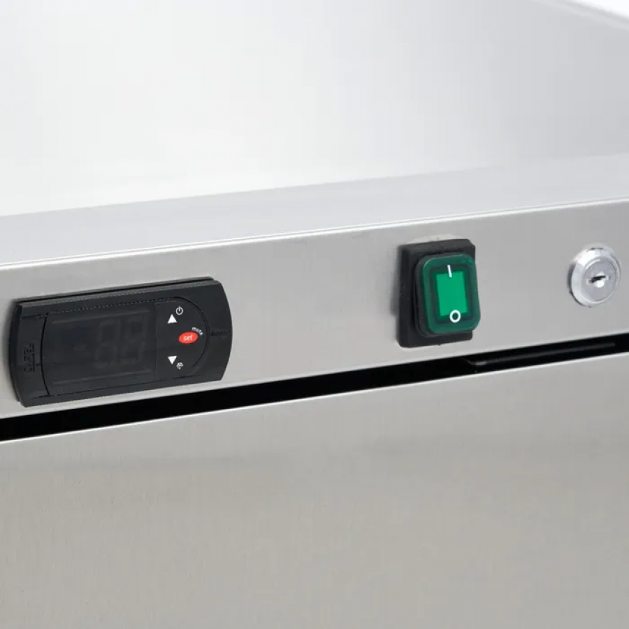 Gastro Kühlschrank 200L aus Edelstahl mit 3 Rosten