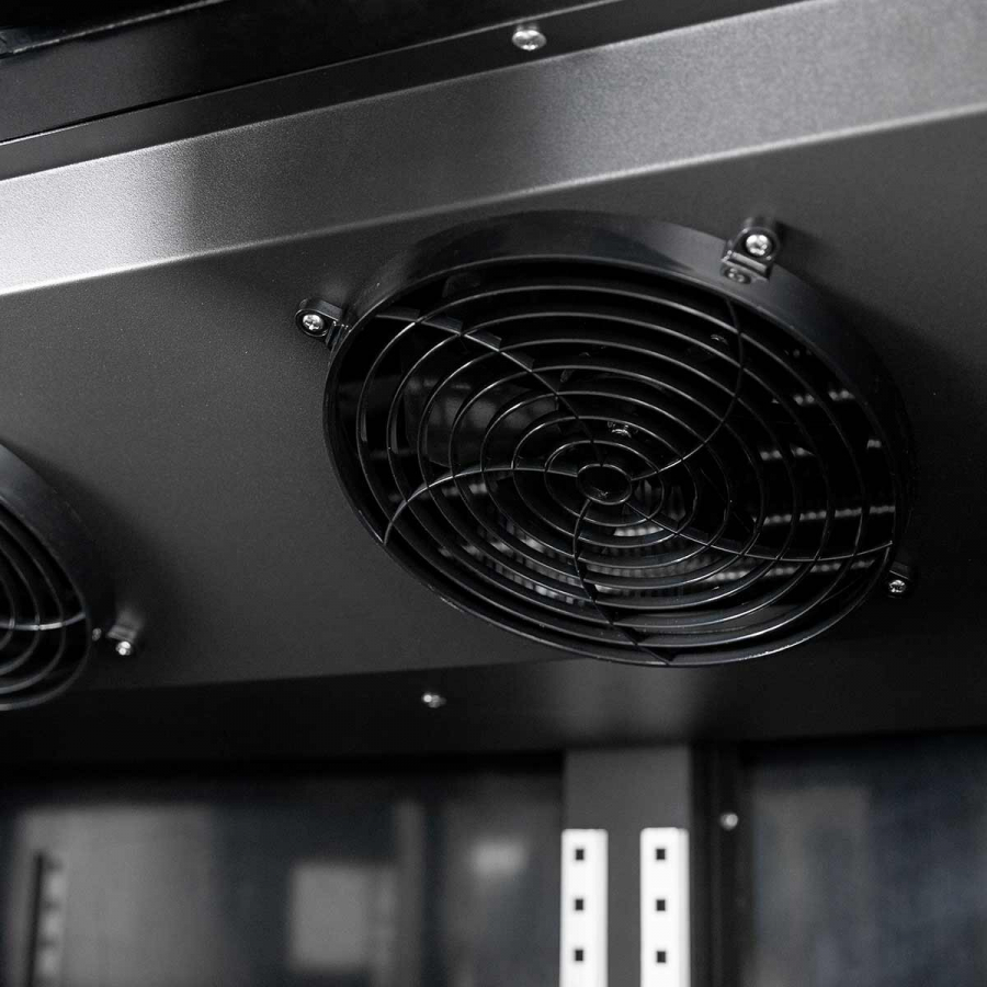 TOPLINE Getränkekühlschrank 570 Liter mit LED-Leuchtaufsatz & Glastür TOPLINE Getränkekühlschrank 570 Liter mit LED-Leuchtaufsatz & Glastür