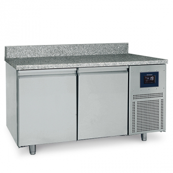 Bäckereitiefkühltisch 2-türig 600x400 mm Granitarbeitsplatte mit Aufkantung 10-22 °C WiFi - Kühlung für Bäckereien und Konditoreien