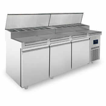 Kühltisch 3-türig 46x66 cm mit gerillter Arbeitsfläche 12x GN 1/3 H 150 mm - WiFi-fähig