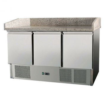 Pizzatisch 3 Türen mit Unterbaukühlung 140 x 70 - ideal für Pizzerien und Restaurants
